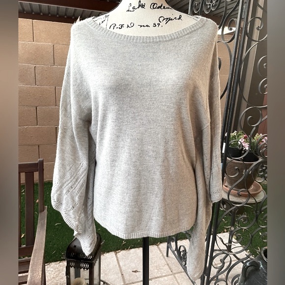 BCBGMAXAZRIA Hans Poncho Pointelle Cutout Wool Angora Lightweight Sweater Small - Picture 16 of 16